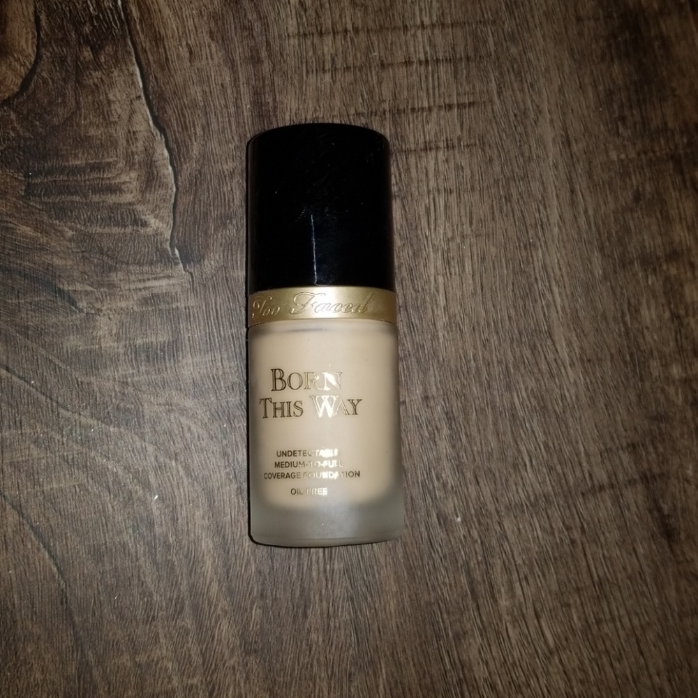 Too Faced Born This Way Foundation